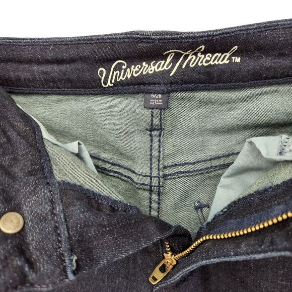 Universal Thread Mid Rise Denim Short Shorts Size 6 Cuffed Pockets Dark Wash - Picture 7 of 7